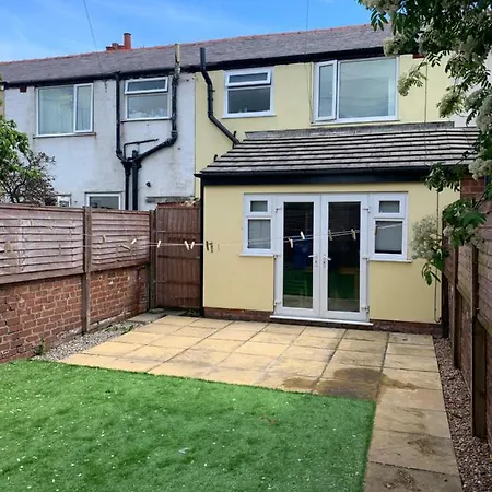 Villa Beautiful House In A Perfect Location à Lytham St Annes Extérieur photo